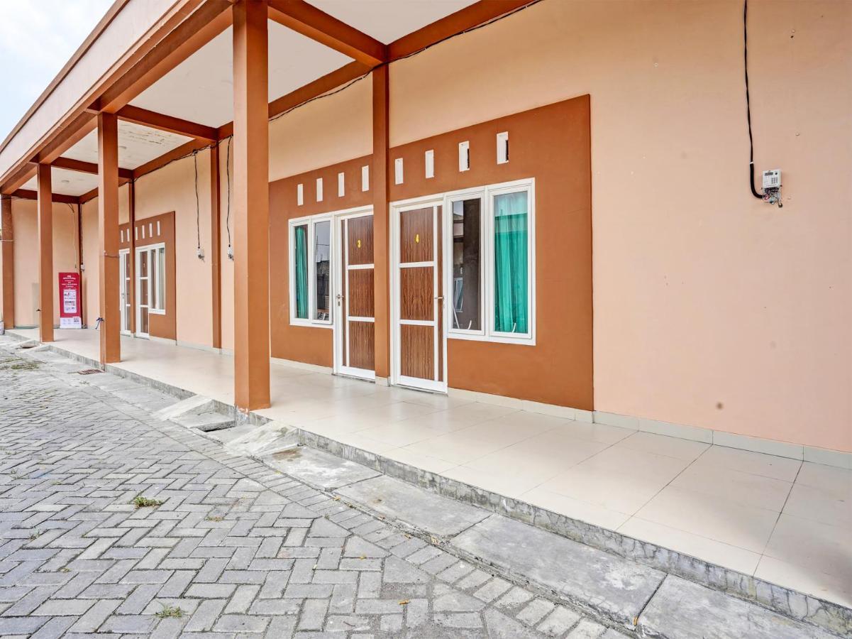 Oyo 92006 Kost Sejahtera Syariah Hotel ซิโดอาร์โจ ภายนอก รูปภาพ