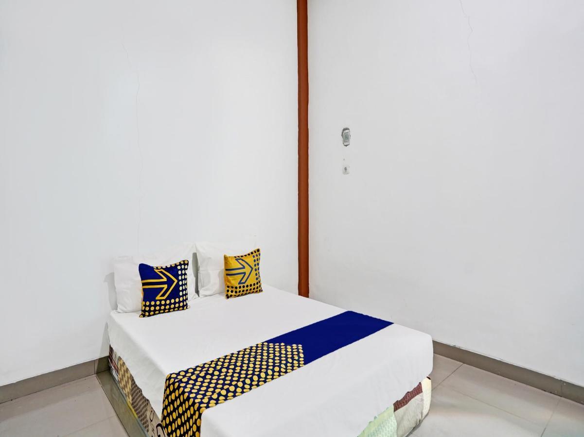 Oyo 92006 Kost Sejahtera Syariah Hotel ซิโดอาร์โจ ภายนอก รูปภาพ