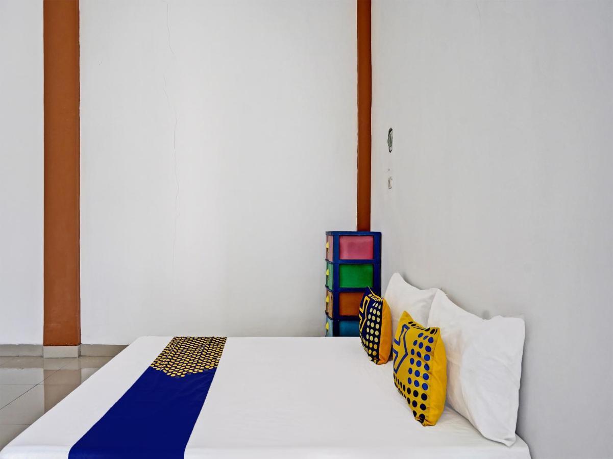 Oyo 92006 Kost Sejahtera Syariah Hotel ซิโดอาร์โจ ภายนอก รูปภาพ