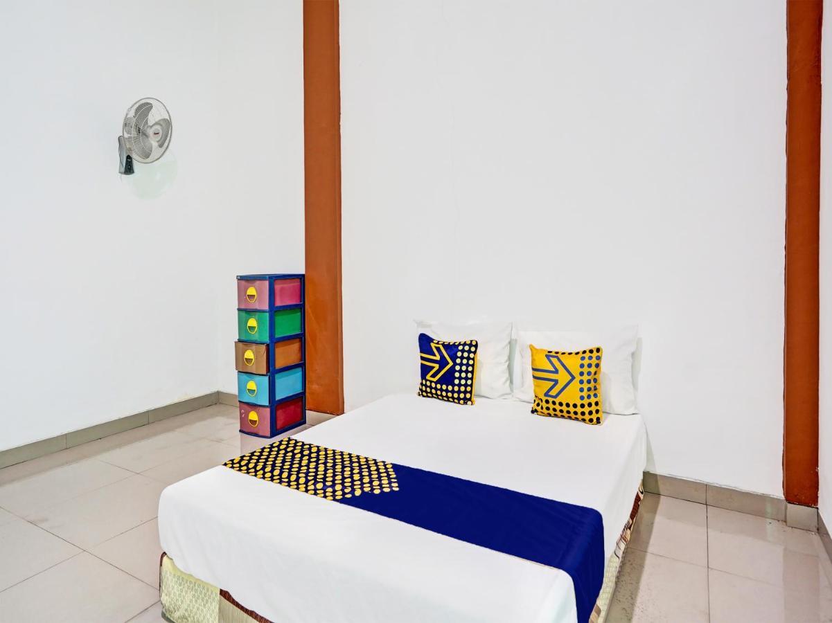 Oyo 92006 Kost Sejahtera Syariah Hotel ซิโดอาร์โจ ภายนอก รูปภาพ