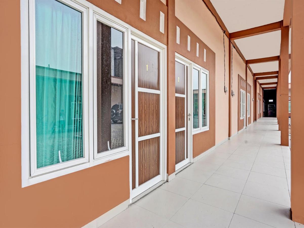 Oyo 92006 Kost Sejahtera Syariah Hotel ซิโดอาร์โจ ภายนอก รูปภาพ