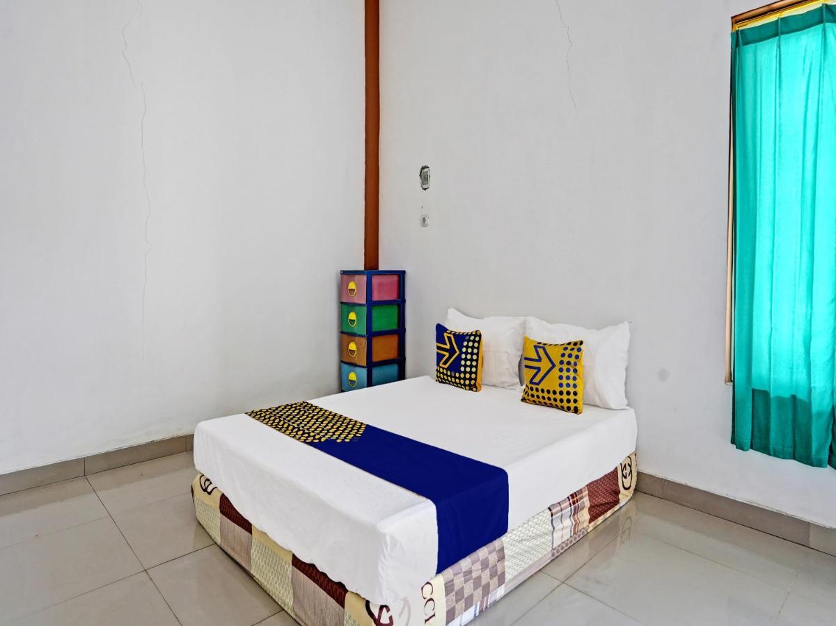 Oyo 92006 Kost Sejahtera Syariah Hotel ซิโดอาร์โจ ภายนอก รูปภาพ