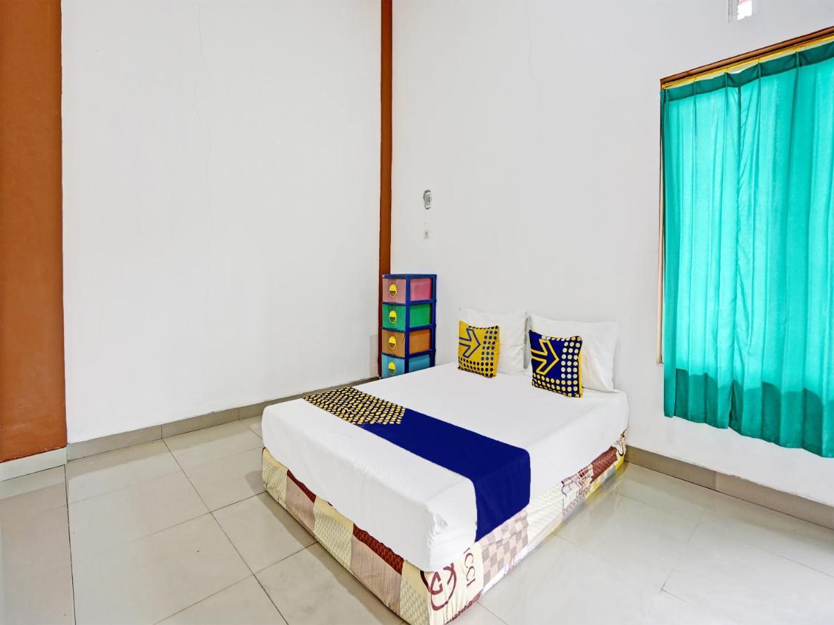 Oyo 92006 Kost Sejahtera Syariah Hotel ซิโดอาร์โจ ภายนอก รูปภาพ